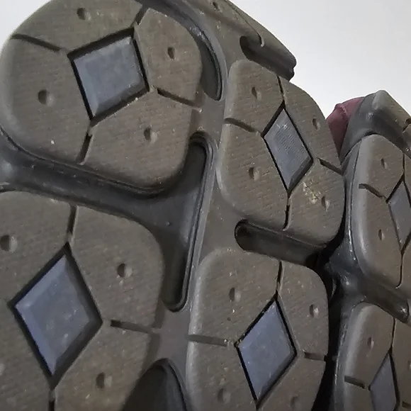 Men's New Balance 9060 size 10 - Picture 6 of 9